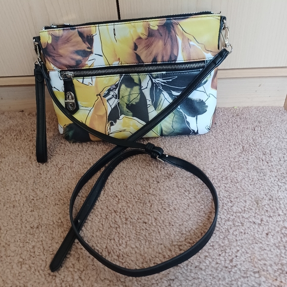 REED Modern American Luxury Floral Crossbody Wristlet Purse - Picture 8 of 8